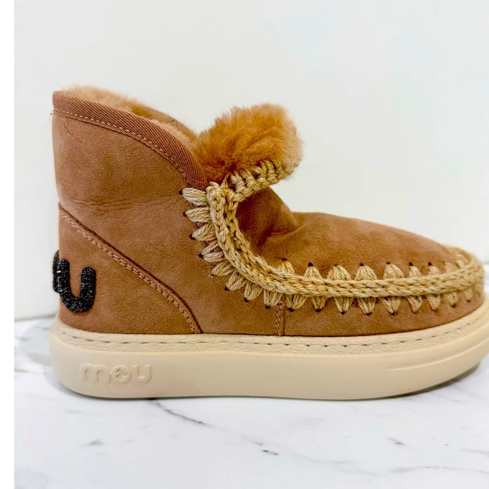 Brand new with box size 41